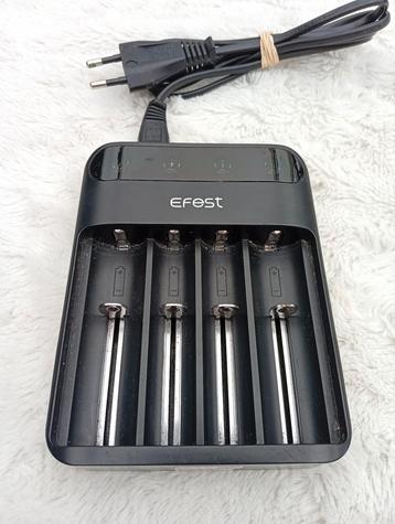 Efest Batterijlader - 4 slots beschikbaar voor biedingen