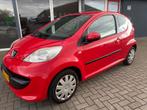 ✅ Peugeot 107 1.0 12V 3DR 2006 Rood Nap, Origineel Nederlands, Te koop, Benzine, 4 stoelen