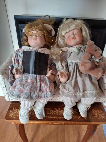 Porseleinen Poppen Set - Verzamelobject beschikbaar voor biedingen