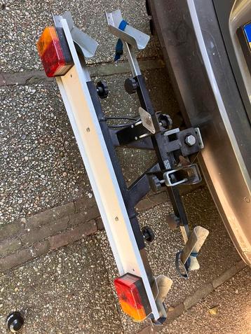 Fietsendrager voor 2 fietsen beschikbaar voor biedingen