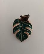 Goudkleurige broche blad groen met kikker, Sieraden, Tassen en Uiterlijk, Broches, Verzenden, Nieuw, Groen, Overige materialen