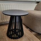 Vtwonen Slats bijzettafel zwart hout ¤50cm NIEUW!, Minder dan 55 cm, Rond, Nieuw, Hout