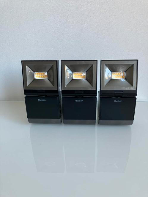 3 mooie Thebe buitenlampen the Leda S10L, Tuin en Terras, Buitenverlichting, Gebruikt, Wandlamp, Kunststof, Minder dan 50 watt