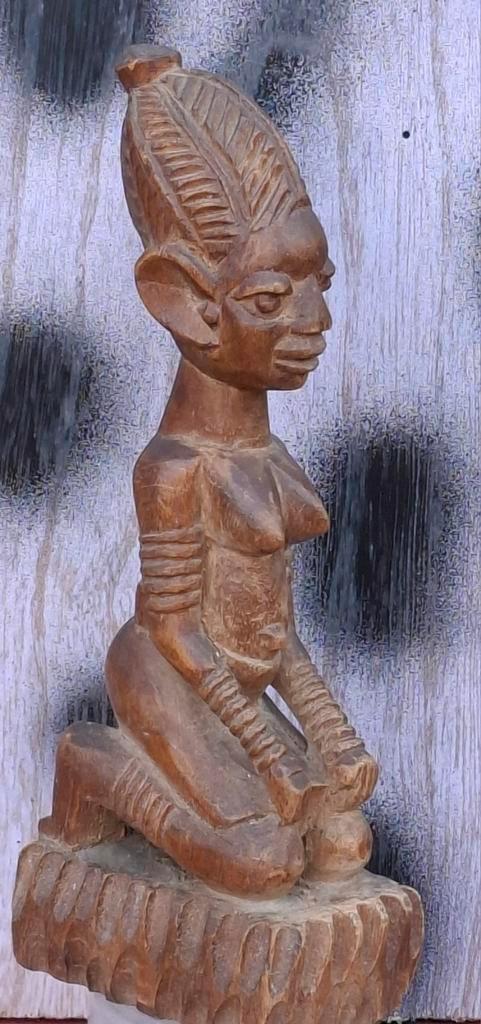 Fetisj.  Yoruba. Afrika.  Female.  21 cm., Antiek en Kunst, Kunst | Niet-Westerse kunst, Ophalen