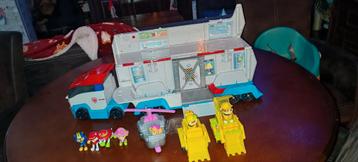 Paw Patrol Bus + Voertuigen & Figuren beschikbaar voor biedingen