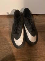 Zwarte Voetbalschoenen Maat 37.5 - Jongens/Meisjes, Ophalen, Gebruikt, Schoenen