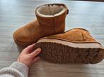 Uggs (van haren), Ophalen of Verzenden, Zo goed als nieuw, Zwart
