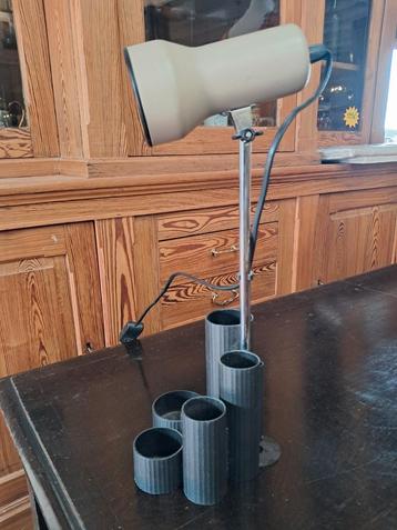 Vintage bureaulamp beschikbaar voor biedingen