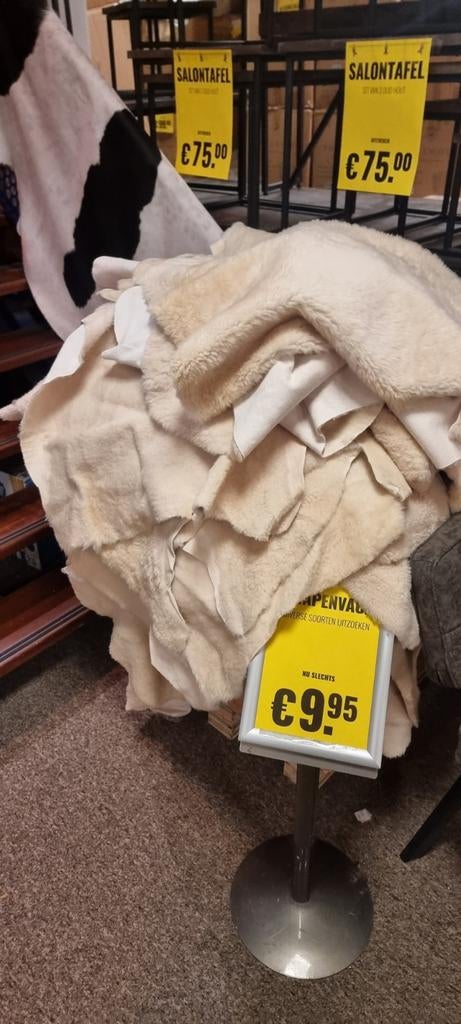 Schapenvacht & Koeienhuiden - Diverse Maten & Kleuren, Wol, Overige kleuren, Nieuw, Ophalen of Verzenden