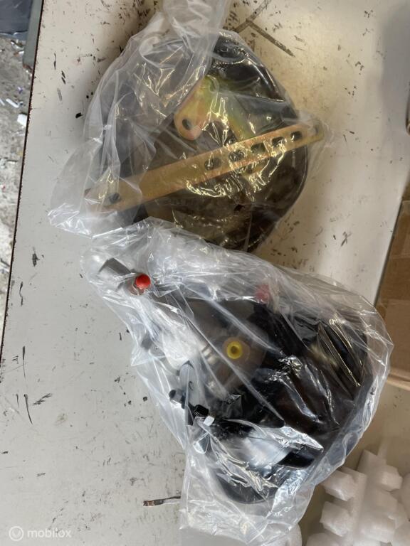 Volvo 1387640 rembekrachtiger amazon duett 140 nieuw!, Auto-onderdelen, Overige Auto-onderdelen, Gebruikt, Ophalen of Verzenden