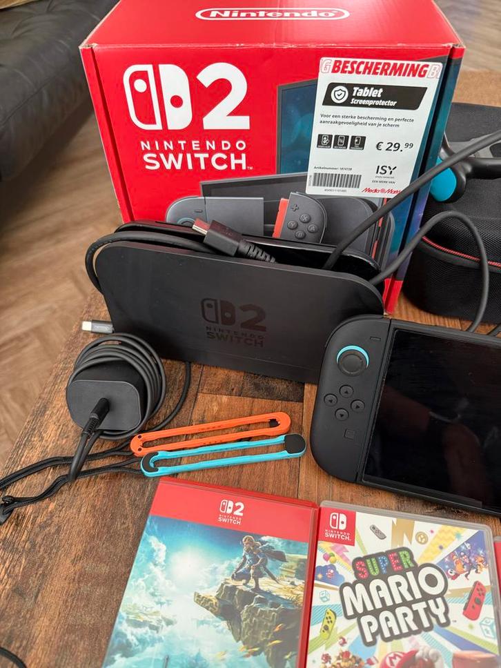 Nintendo Switch 2 + Games, Spelcomputers en Games, Games | Nintendo Switch, Zo goed als nieuw, Avontuur en Actie, 3 spelers of meer