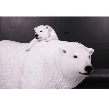 Polar Bear beeld met jong – IJsbeer lengte 190 cm beschikbaar voor biedingen