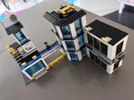 LEGO City 60141 Politiebureau met extra minifigs, Complete set, Ophalen of Verzenden, Lego, Zo goed als nieuw