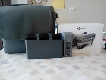 DJI  AIR 3 IN TOP CONDITIE  2 UUR GEVLOGEN  beschikbaar voor biedingen