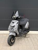 Piaggio zip 50cc 2016 FULL OPTION SCHADE VRIJ, Fietsen en Brommers, Scooters | Piaggio, Gebruikt, Zip, Ophalen of Verzenden, Benzine