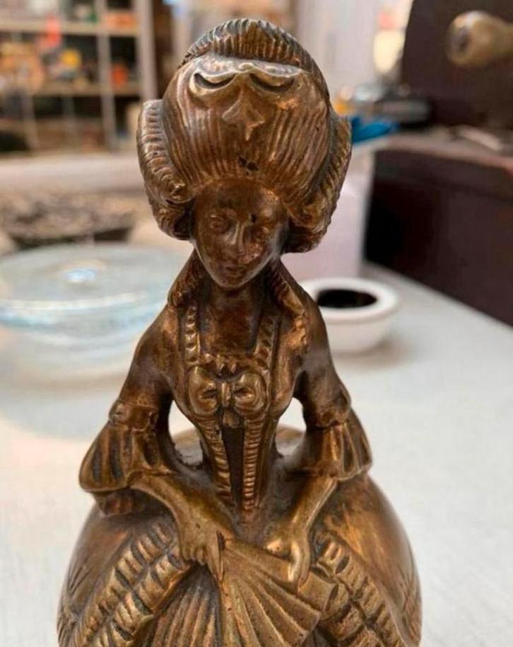 antieke bronzen koper barok tafelbel, dame Hemony Bell,, Antiek en Kunst, Antiek | Koper en Brons, Ophalen of Verzenden