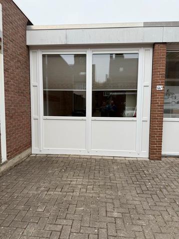 Pui/Kozijnen in Zeer Goede Staat - Af te halen! beschikbaar voor biedingen
