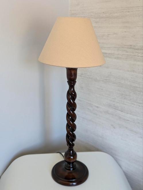 Prachtige mahoniehouten Engelse barley twist lamp, Huis en Inrichting, Lampen | Tafellampen, Zo goed als nieuw, Minder dan 50 cm