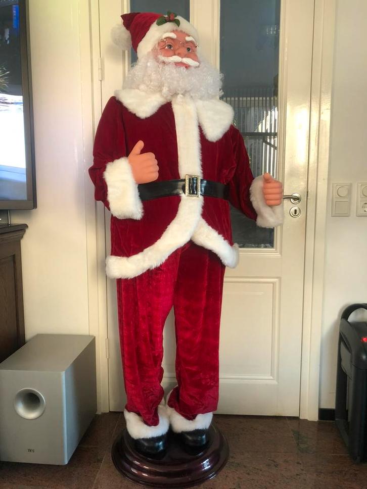 Kerstman 1.80 cm met sensor zingt en danst Jingle Bells., Diversen, Kerst, Nieuw, Ophalen of Verzenden