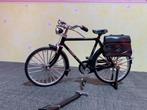 Nieuwe schaal 1:10 fietsmodel met pomp en tas, Hobby en Vrije tijd, Modelbouw | Auto's en Voertuigen, Overige merken, Nieuw, Ophalen of Verzenden