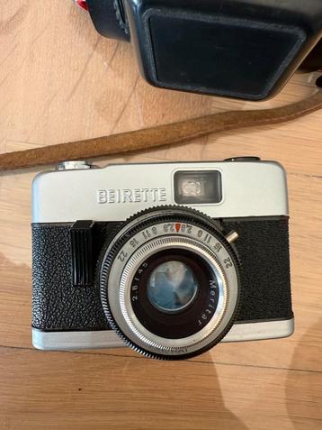 Beirette Analoge Camera met Tas beschikbaar voor biedingen