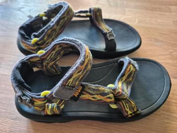 TEVA sandalen maat 31 beschikbaar voor biedingen