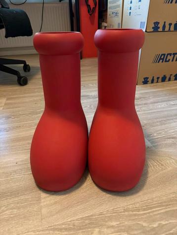 MSCHF Big Red Boot nieuw en ongedragen compleet DS ! beschikbaar voor biedingen