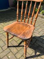 Gebruikte houten stoelen, Ophalen