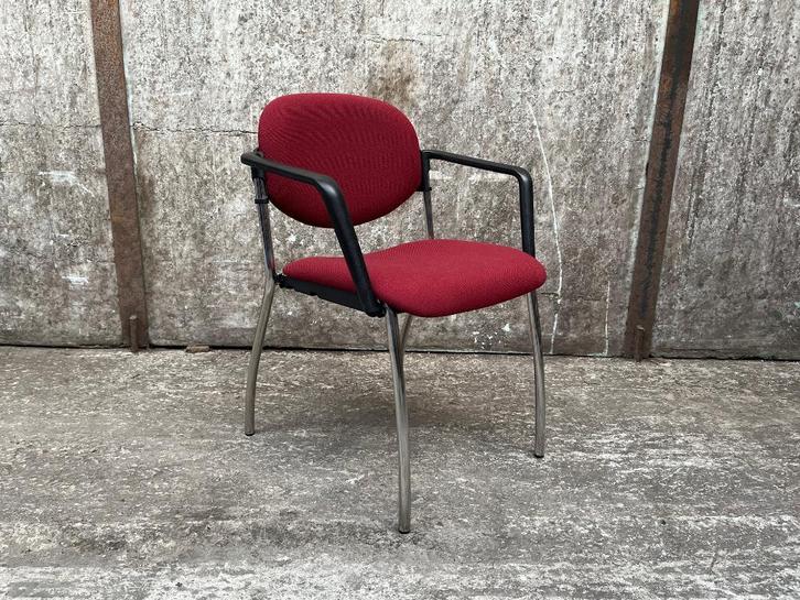 Stoel Wendy P voor kantine/kantoor - Van €199,- voor €62,50, Huis en Inrichting, Stoelen, Nieuw, Vijf, Zes of meer stoelen, Metaal