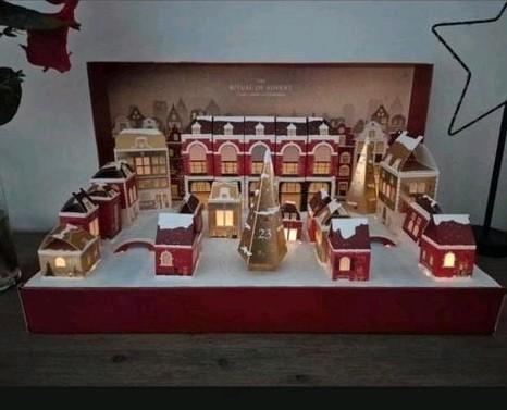 Rituals premium adventkalender met lichtjes (leeg) 2024, Diversen, Kerst, Nieuw, Ophalen of Verzenden