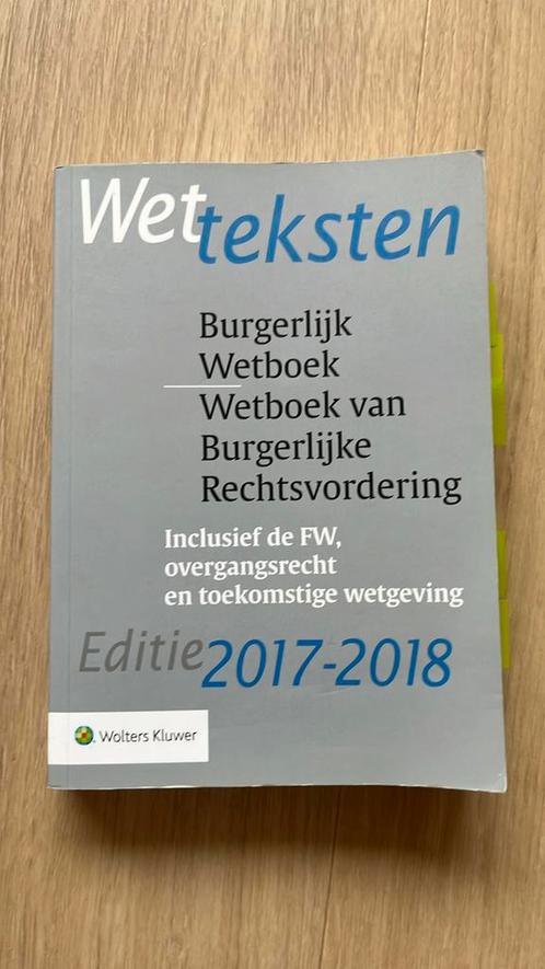 Wetboek 2017-2018, Boeken, Wetenschap, Zo goed als nieuw, Ophalen of Verzenden