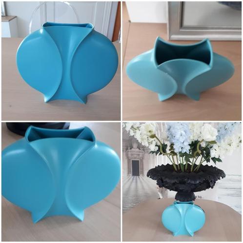 Organische vaas ontwerp Jan van der Vaart- Oar Wurk Makkum, Huis en Inrichting, Woonaccessoires | Vazen, Zo goed als nieuw, Blauw