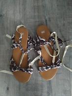 H&M zomerse dames slippers met satin tijgerprint look, Slippers, H&M, Ophalen of Verzenden, Zo goed als nieuw