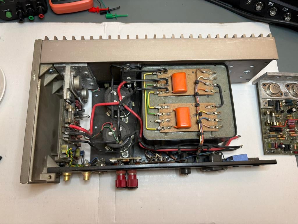 Gezocht! Enkele onderdelen voor Quad 405, Ophalen of Verzenden, 120 watt of meer, Overige merken