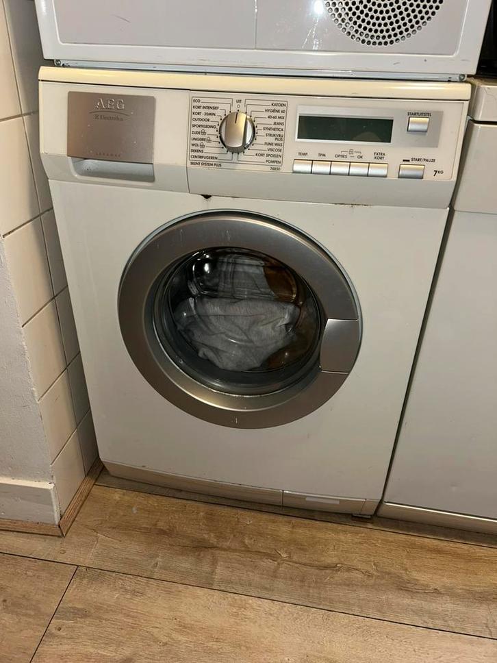 witgoed, Witgoed en Apparatuur, Wasmachines, Gebruikt, Bovenlader, 10 kg of meer, 85 tot 90 cm, 1200 tot 1600 toeren, Energieklasse A of zuiniger