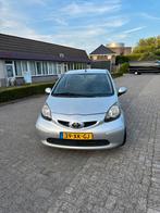 Toyota Aygo 1.0 12V Vvt-i 5DRS 2007 Grijs, Auto's, Toyota, Voorwielaandrijving, 4 stoelen, 68 pk, Origineel Nederlands