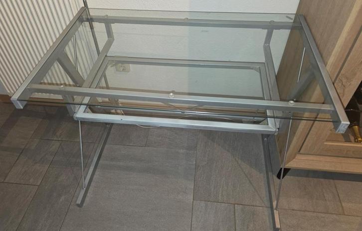 Computertafel met keyboard lade, Huis en Inrichting, Bureaus, Gebruikt, Bureau, Ophalen