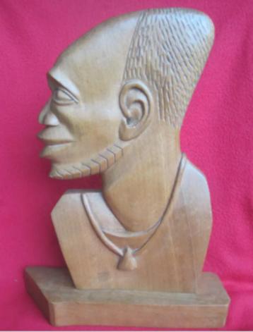 =portret en profiel==GESIGNEERD==houten beeld= uit 1967= beschikbaar voor biedingen