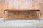 ZGANieuw! notenhouten Bert Plantagie Style design tafel, Design, 200 cm of meer, Zo goed als nieuw, Vijf personen of meer