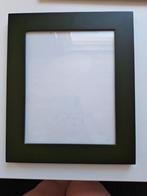 Houten donker groene foto lijst 27,5 x 32,5, Ophalen of Verzenden, Zo goed als nieuw