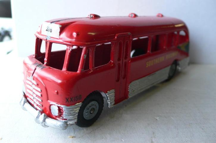bedford bus -micro models by m.c.o.t.w. -nieuw zeeland 1/50, Hobby en Vrije tijd, Modelauto's | 1:50, Gebruikt, Bus of Vrachtwagen