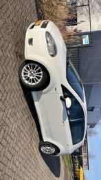 Fiat Punto 1.4 16V 5DR 2009 Wit, Auto's, Fiat, Voorwielaandrijving, 40 €/maand, Zwart, 400 kg
