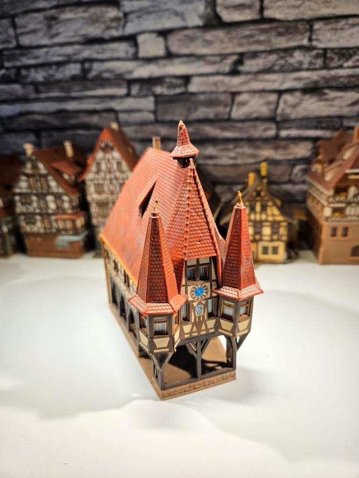 Gemeentehuis Rathaus N spoor modeltrein 1:160, Hobby en Vrije tijd, Modeltreinen | N-Spoor, Gebruikt, Brug, Tunnel of Gebouw, Gelijkstroom of Wisselstroom