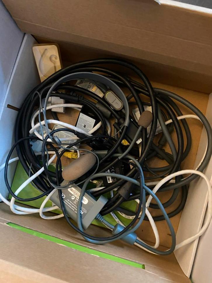 Xbox 360 Arcade + Games forza edition editie, Spelcomputers en Games, Games | Xbox 360, Gebruikt, Racen en Vliegen, 1 speler, Vanaf 12 jaar