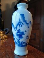 Antiek - Chinees - porselein - vaas - blauw wit, Ophalen of Verzenden
