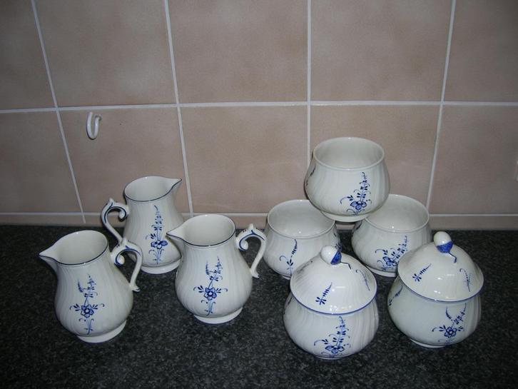 ServiesdelenVieux Luxemborg of Alt Luxemburg vitro porselein, Antiek en Kunst, Antiek | Servies los, Ophalen of Verzenden