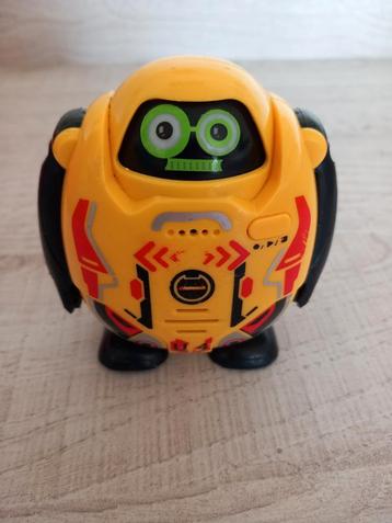 Pratende robot beschikbaar voor biedingen