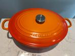 Le Creuset braadpan 35 cm Vulcanic in gebruikte staat, Huis en Inrichting, Gebruikt, Gietijzer, Ophalen of Verzenden, Keramische plaat
