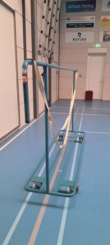 Kar voor twee matten van 30 cm beschikbaar voor biedingen