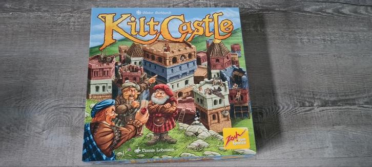 Kilt Castle Bordspel - Bouw je eigen Schots kasteel!, Hobby en Vrije tijd, Gezelschapsspellen | Bordspellen, Zo goed als nieuw